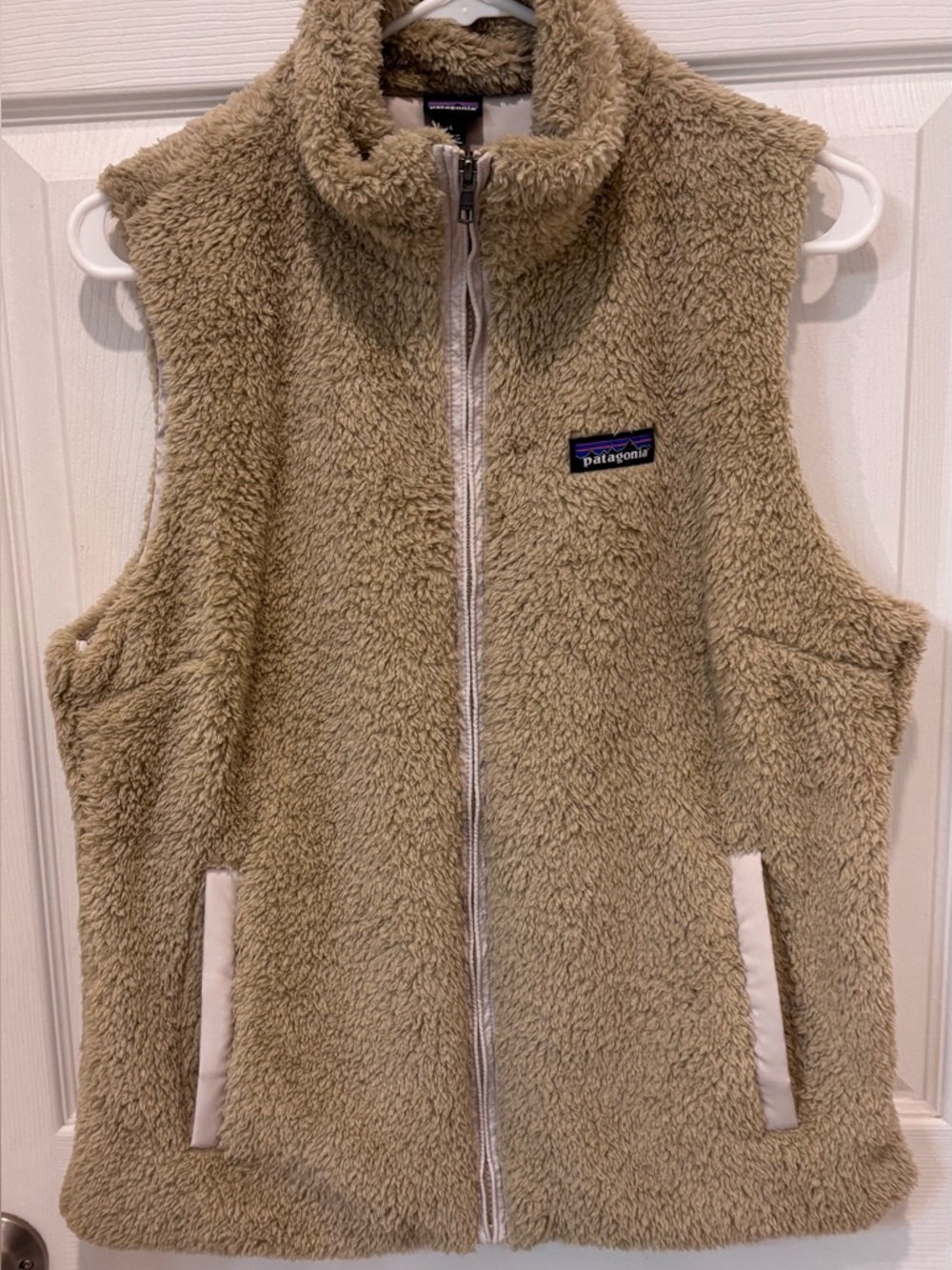 Patagonia Tan Sherpa Fleece Vest‎